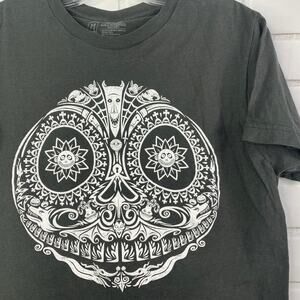 NBC tshirt Nightmare Before Christmas sugar skull Tee Villain gray medium unisex